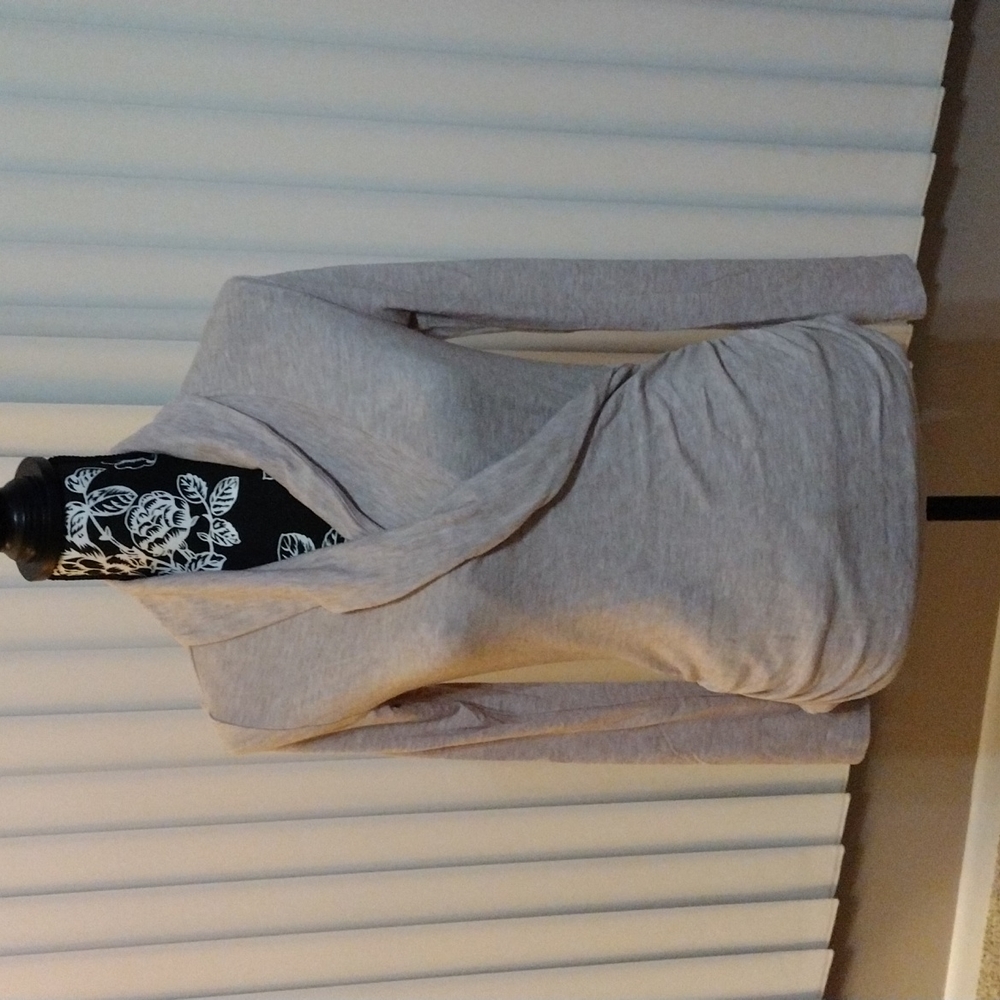 Ann Taylor gorgeous top